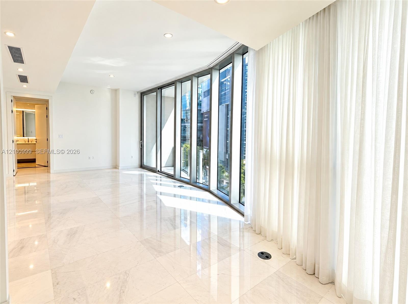 300 Biscayne Boulevard Way 506E — photo 5