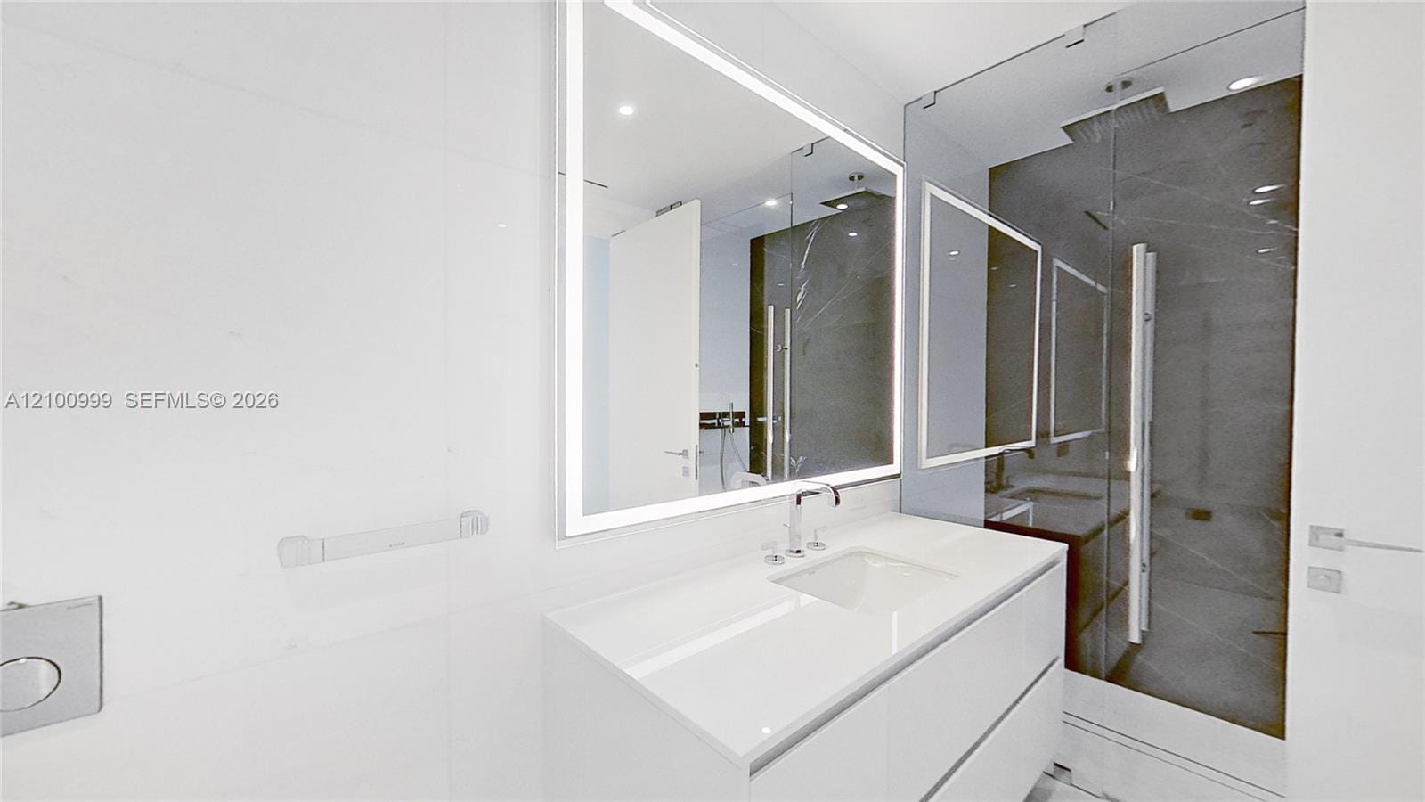 300 Biscayne Boulevard Way 506E — photo 8