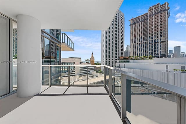 851 NE 1st Avenue 1012, Miami, FL 33132