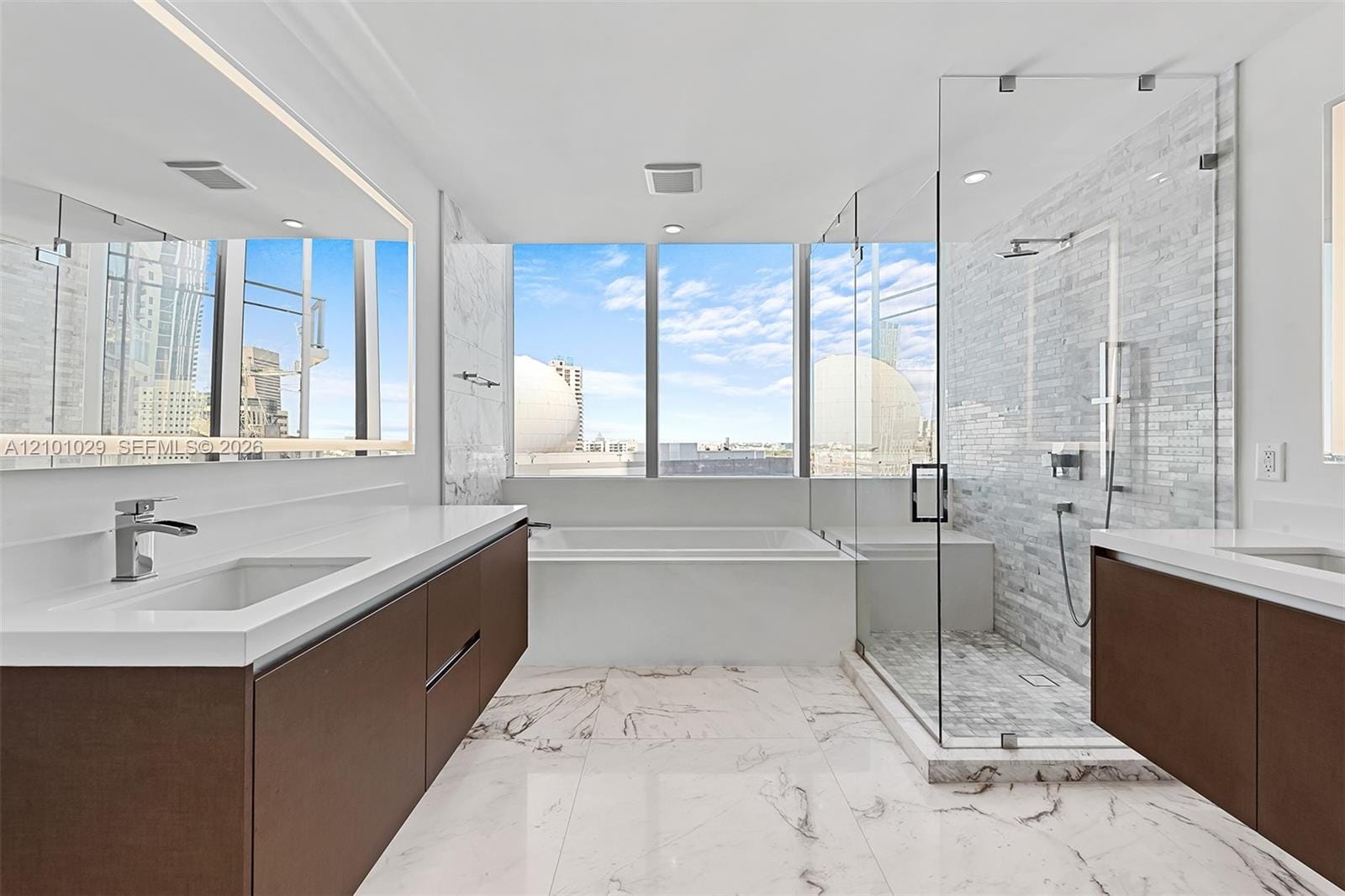 851 NE 1st Avenue 1012 — photo 11