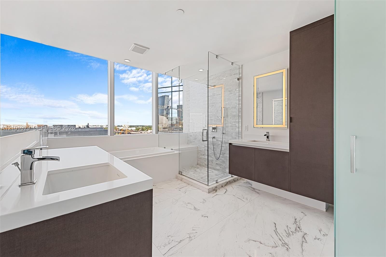 851 NE 1st Avenue 1012 — photo 12