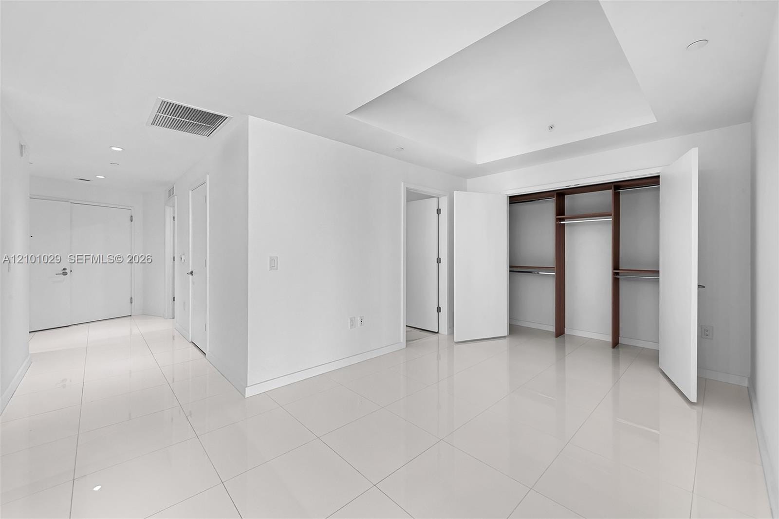 851 NE 1st Avenue 1012, Miami, FL 33132 photo 20