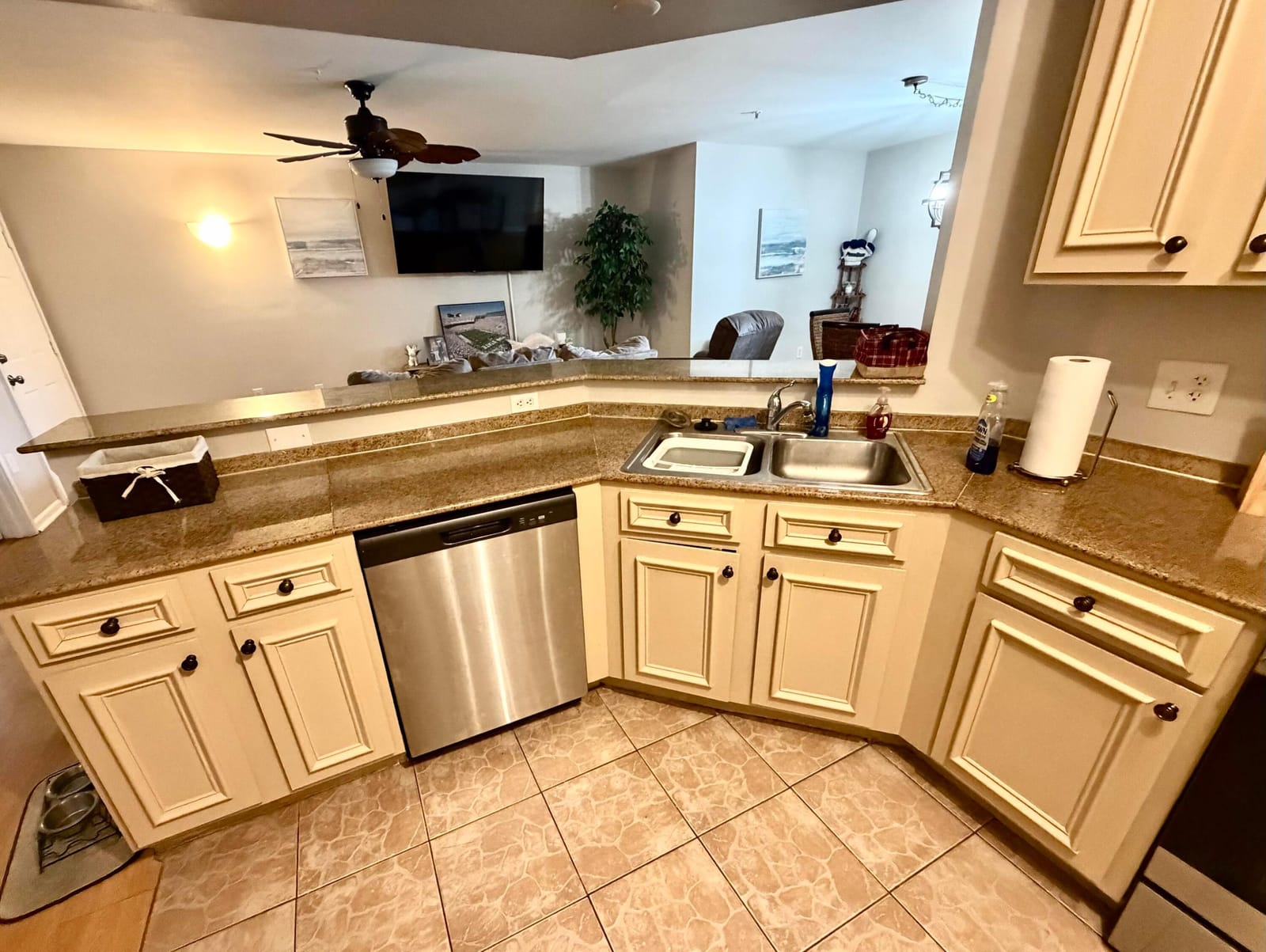 400 Scotia Drive 305, Hypoluxo, FL 33462 photo 5