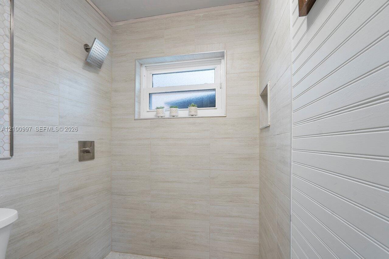 387 NW 39th Way, Deerfield Beach, FL 33442 photo 12