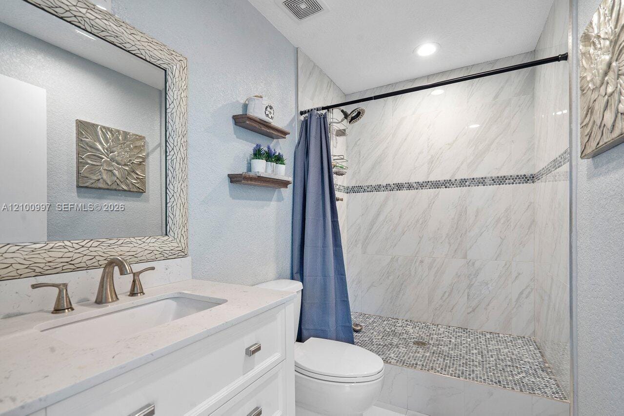 387 NW 39th Way, Deerfield Beach, FL 33442 photo 10