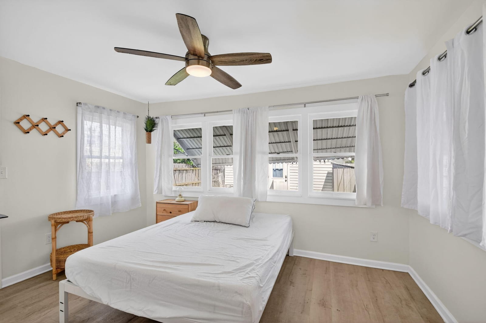 306 N J Street, Lake Worth Beach, FL 33460 photo 17