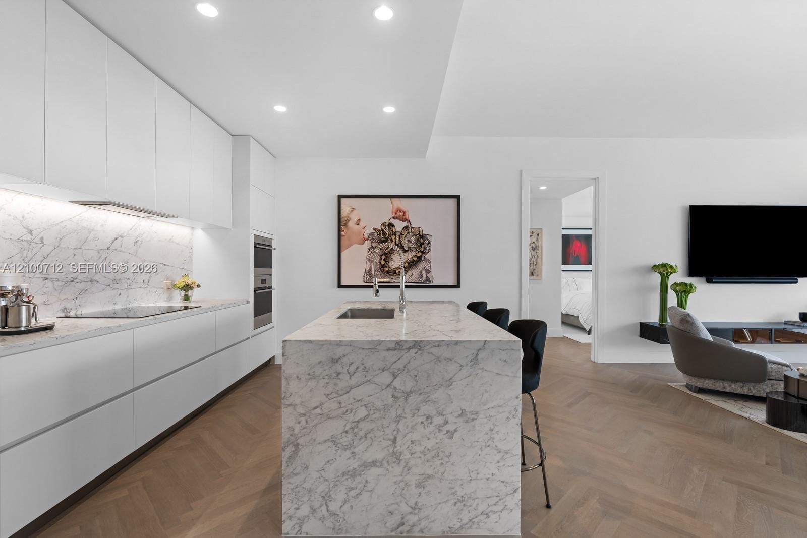 5775 Collins Avenue 1005, Miami Beach, FL 33140 photo 2