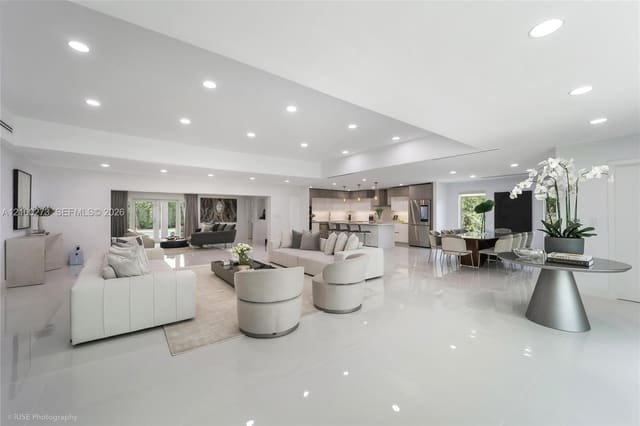 4730 Bay Point Road, Miami, FL 33137