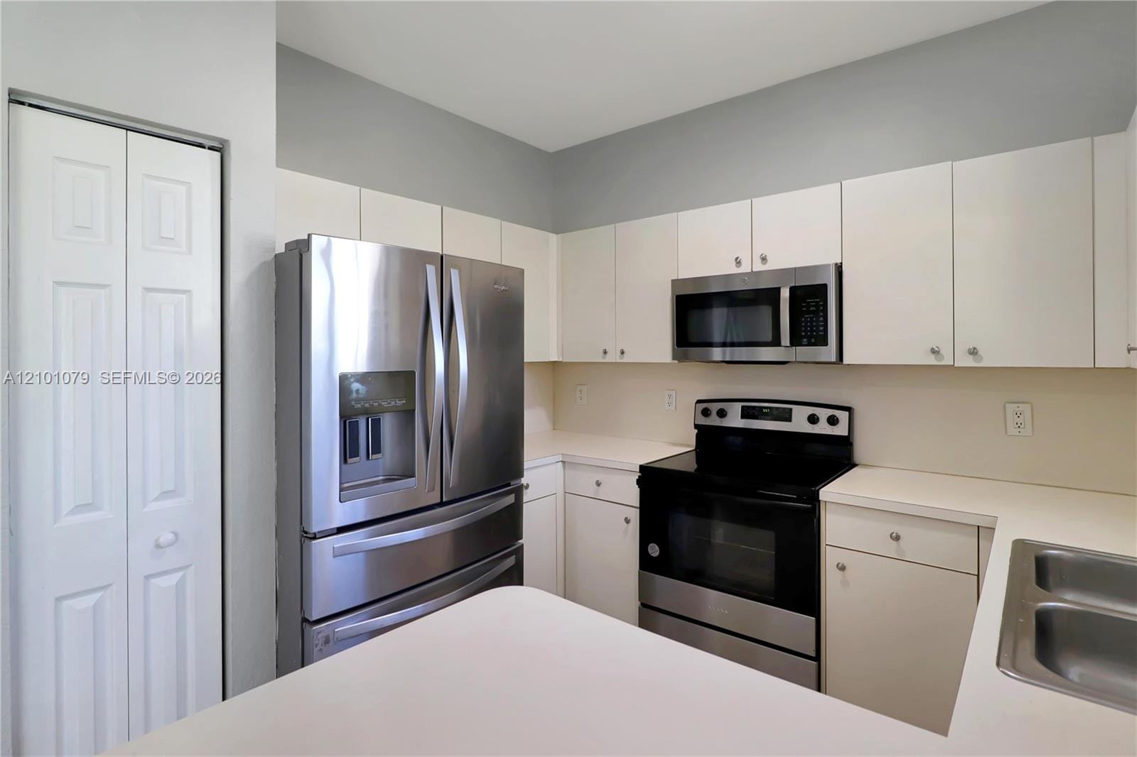 373 NE 26th Place 201, Homestead, FL 33033 photo 5
