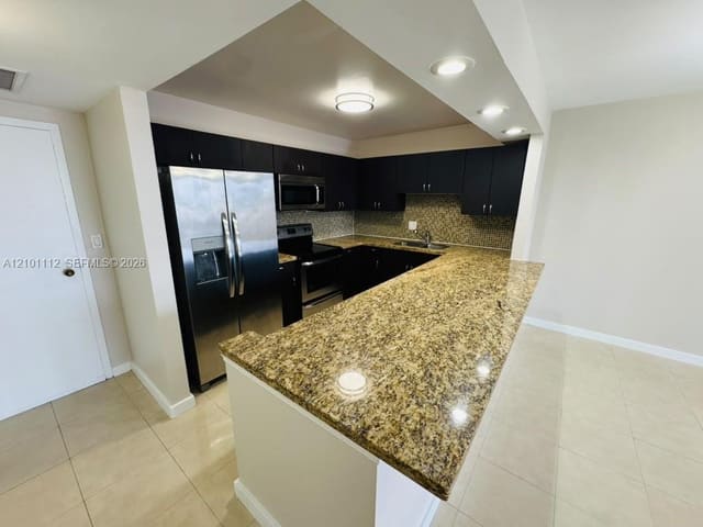 2500 Parkview Drive 307, Hallandale Beach, FL 33009