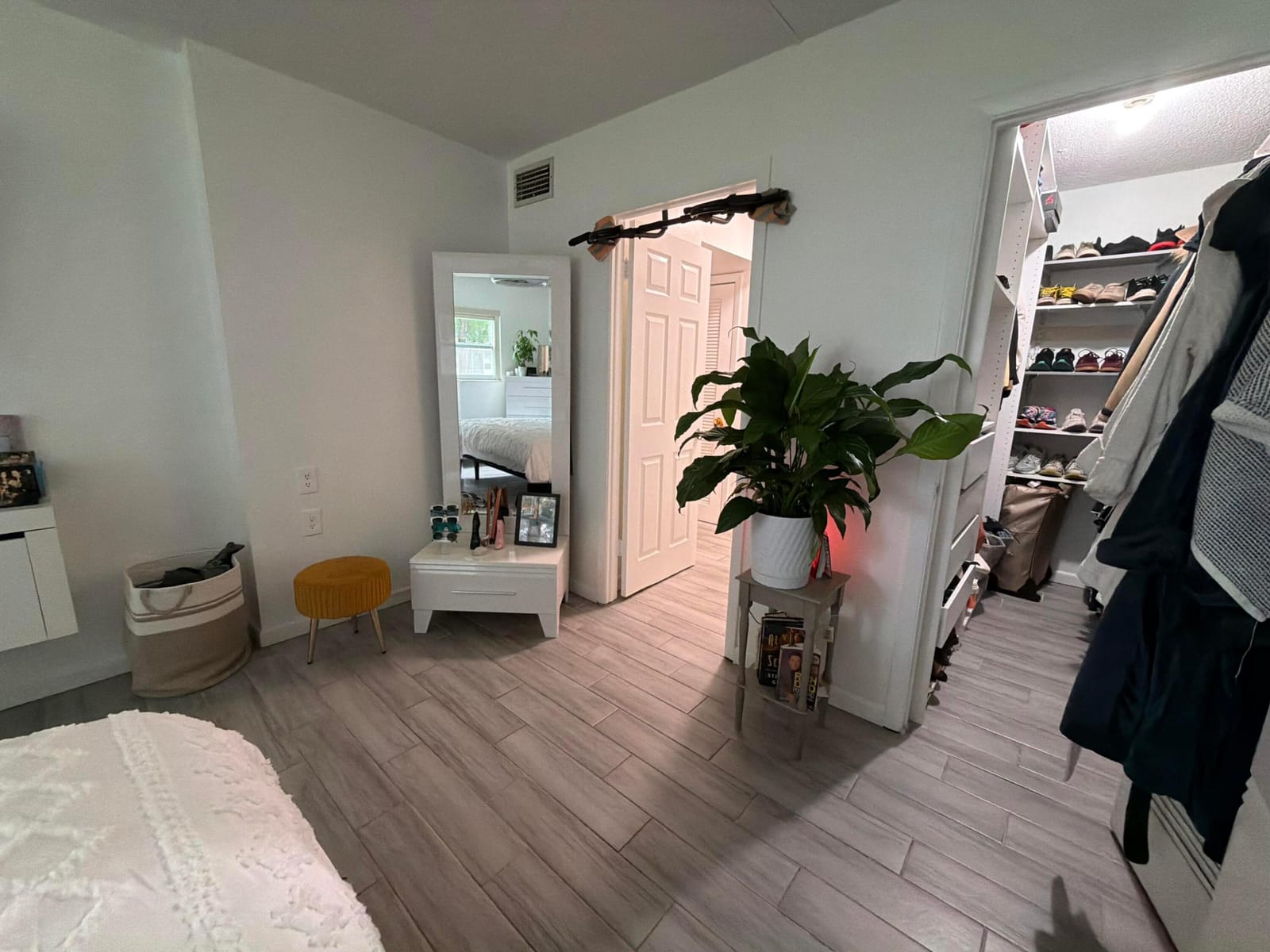 320 NE 12th Avenue 105, Hallandale Beach, FL 33009 photo 13