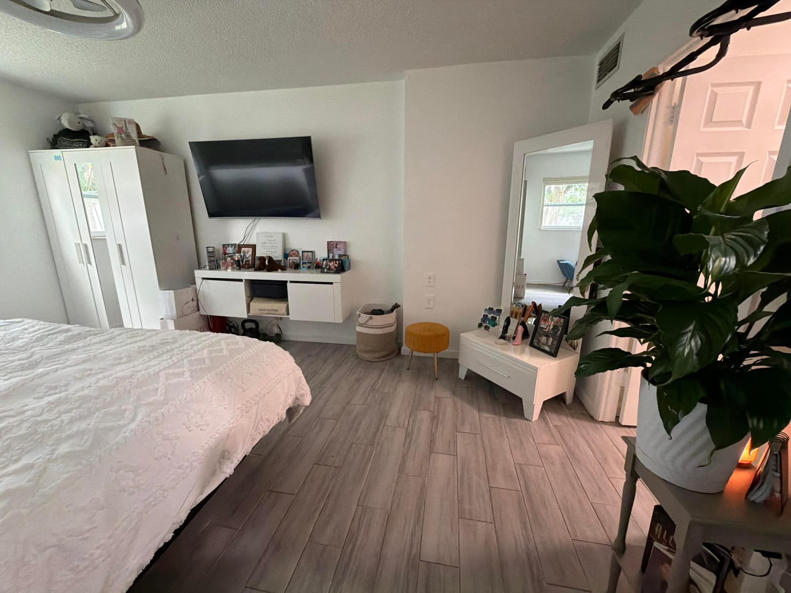 320 NE 12th Avenue 105, Hallandale Beach, FL 33009 photo 14
