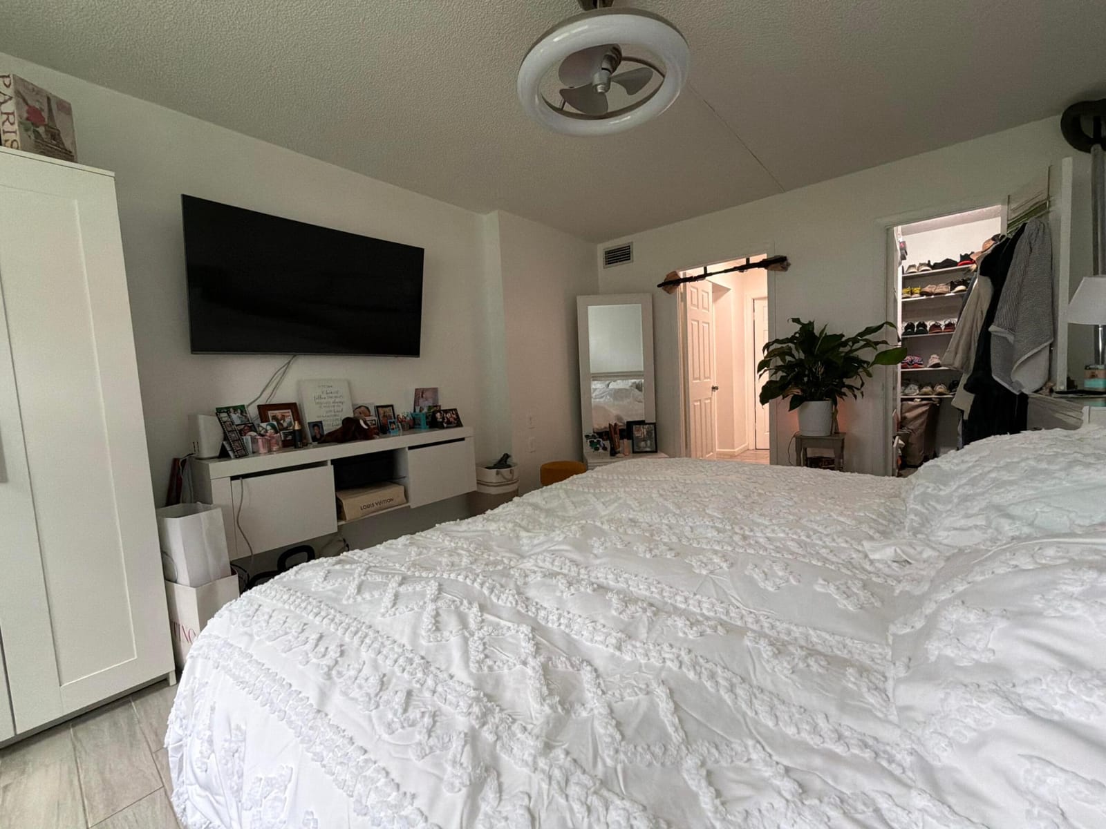 320 NE 12th Avenue 105, Hallandale Beach, FL 33009 photo 17