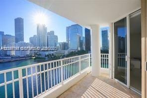 701 Brickell Key Boulevard 1101, Miami, FL 33131