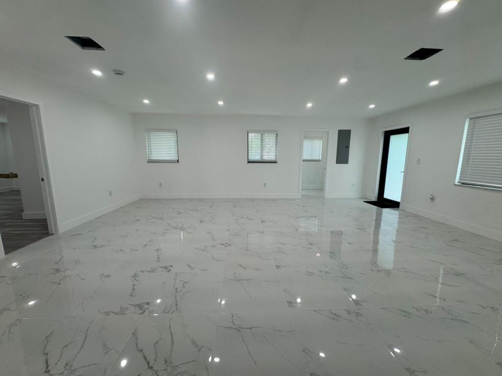 1031 NW 10TH Avenue, Fort Lauderdale, FL 33311 photo 24
