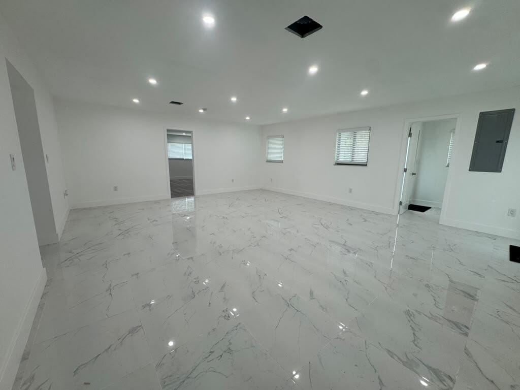 1031 NW 10TH Avenue, Fort Lauderdale, FL 33311 photo 4