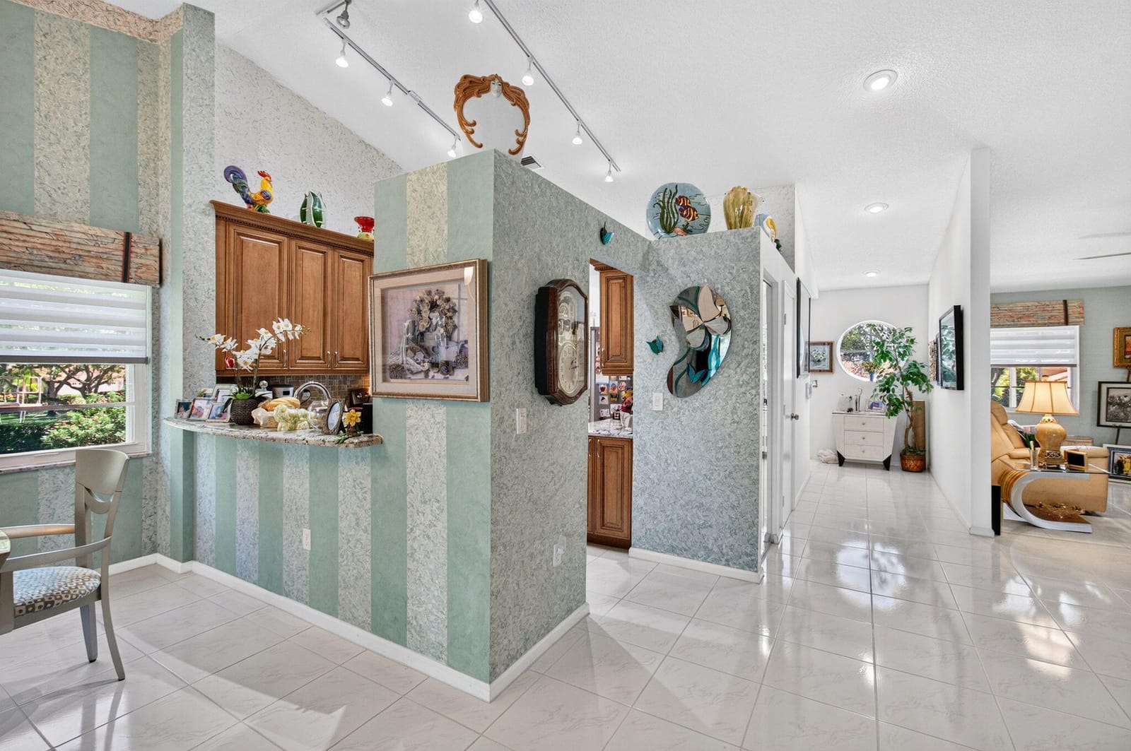 9865 Seacrest Circle 202, Boynton Beach, FL 33437 photo 15