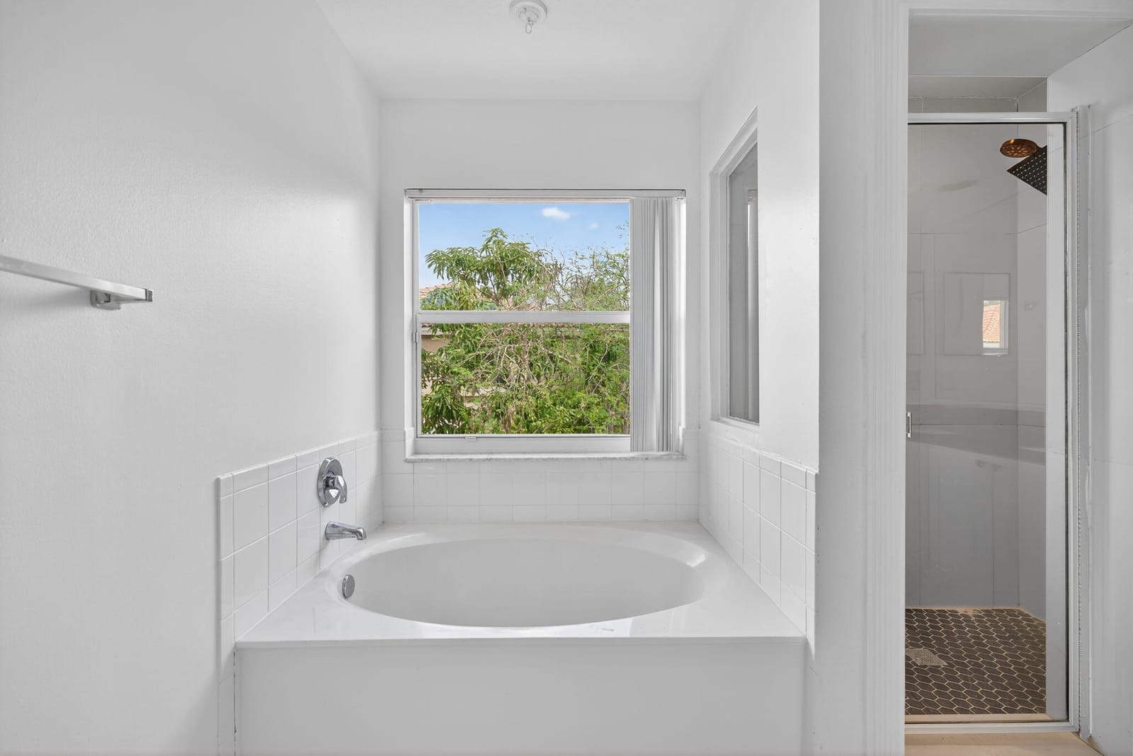 4083 LAKE TAHOE Circle, West Palm Beach, FL 33409 photo 13