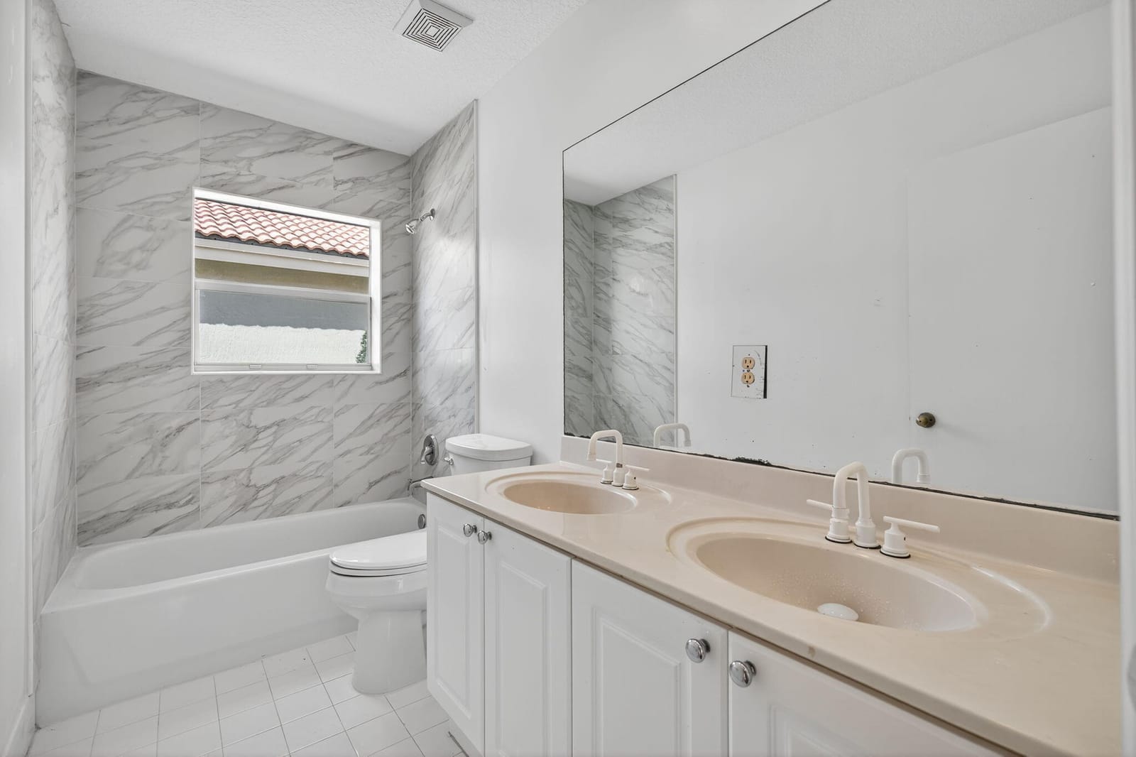 4083 LAKE TAHOE Circle, West Palm Beach, FL 33409 photo 14
