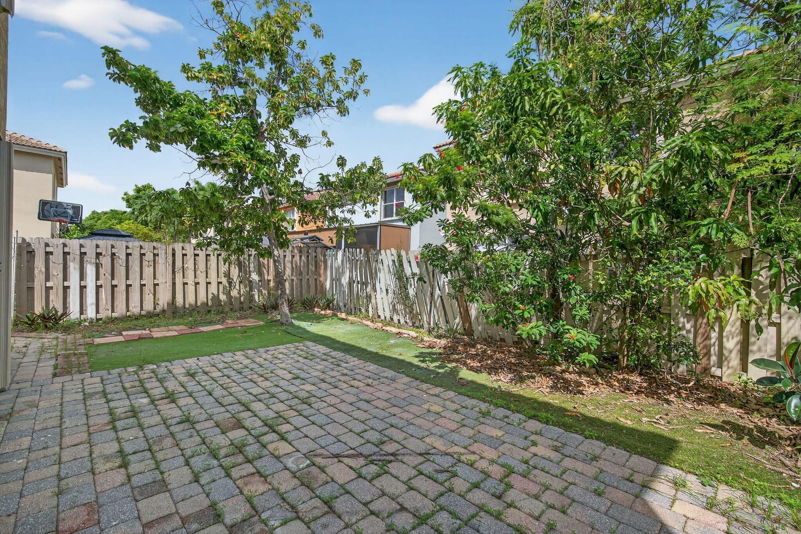 4083 LAKE TAHOE Circle, West Palm Beach, FL 33409 photo 16