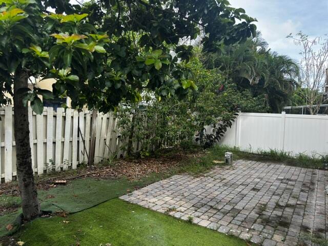 4083 LAKE TAHOE Circle, West Palm Beach, FL 33409 photo 17