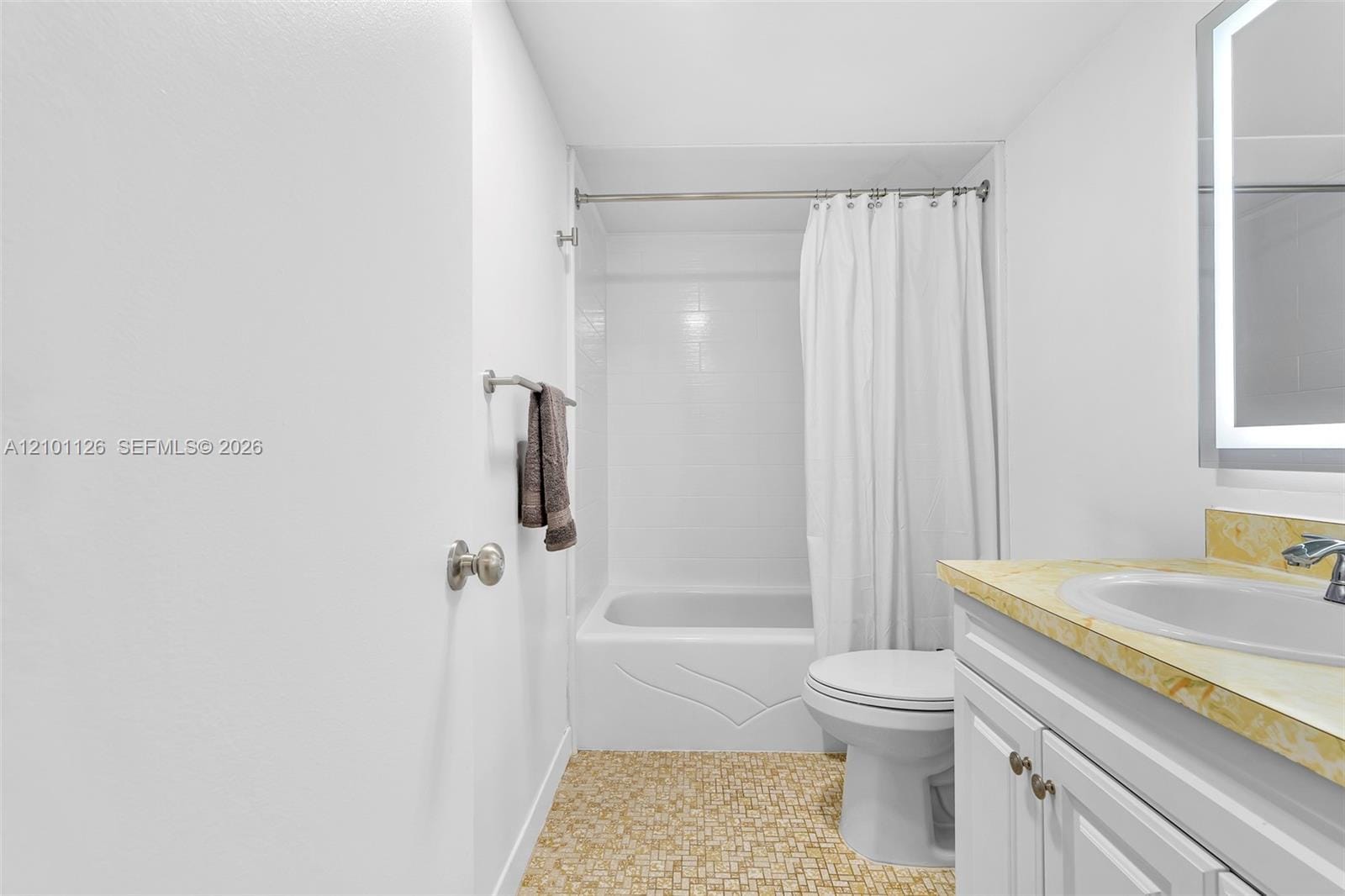 315 SE 11th Terrace 203, Dania Beach, FL 33004 photo 15