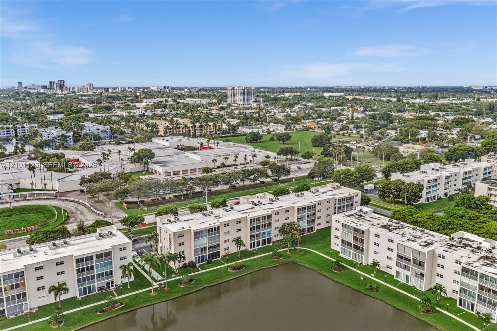 315 SE 11th Terrace 203, Dania Beach, FL 33004