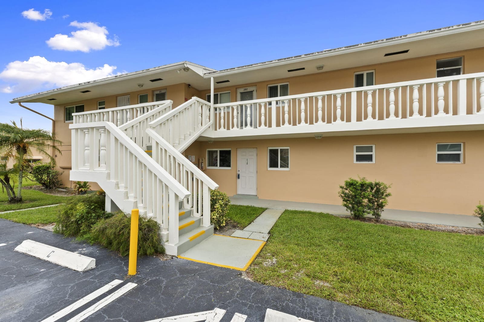 2192 NE 1ST Way 102, Boynton Beach, FL 33435 photo 3