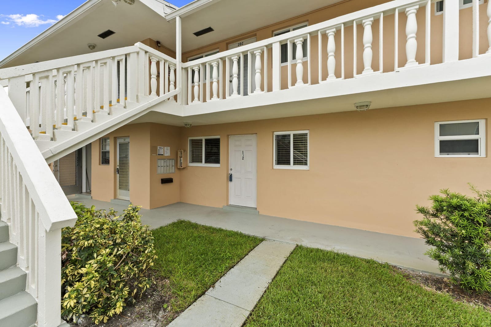 2192 NE 1ST Way 102, Boynton Beach, FL 33435 photo 4