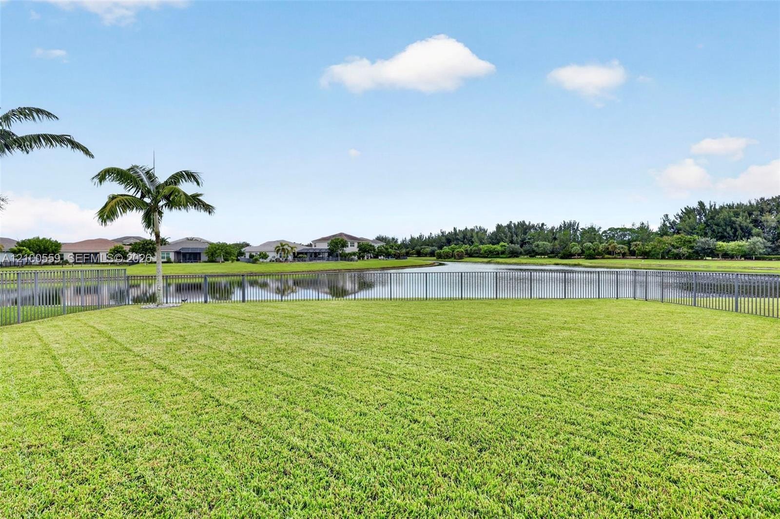 15672 Goldfinch Circle, Westlake, FL 33470 photo 2