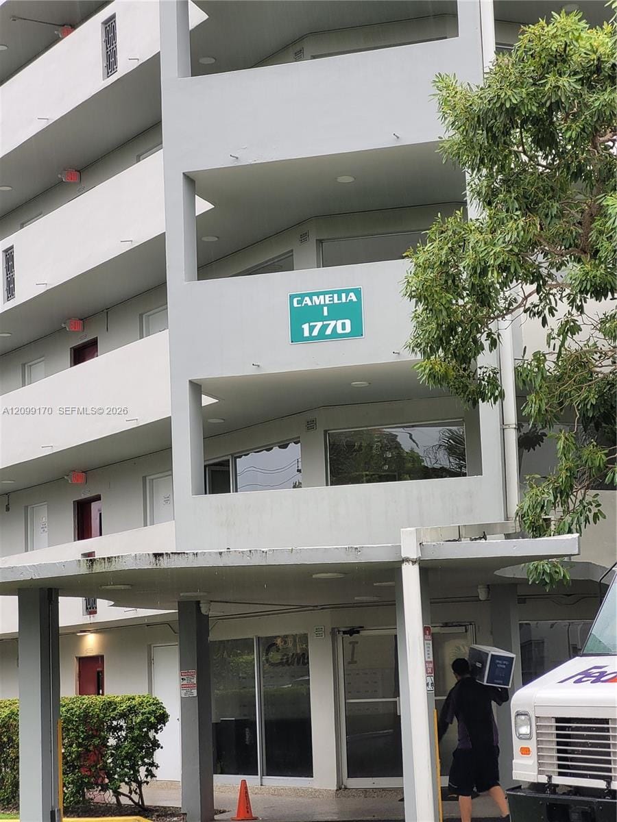 1770 NE 191st Street 615-1, Miami, FL 33179 photo 25