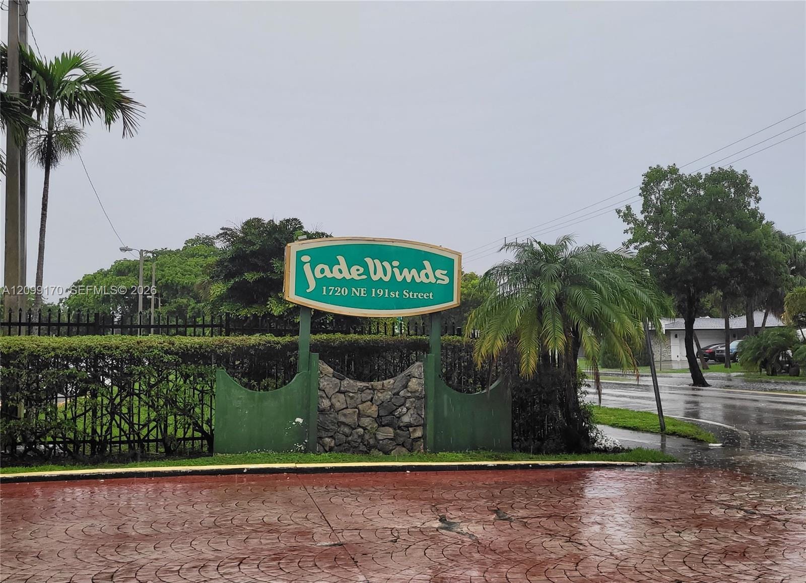 1770 NE 191st Street 615-1, Miami, FL 33179 photo 4