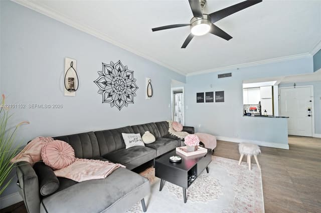 200 SW 117th Terrace 10107, Pembroke Pines, FL 33025