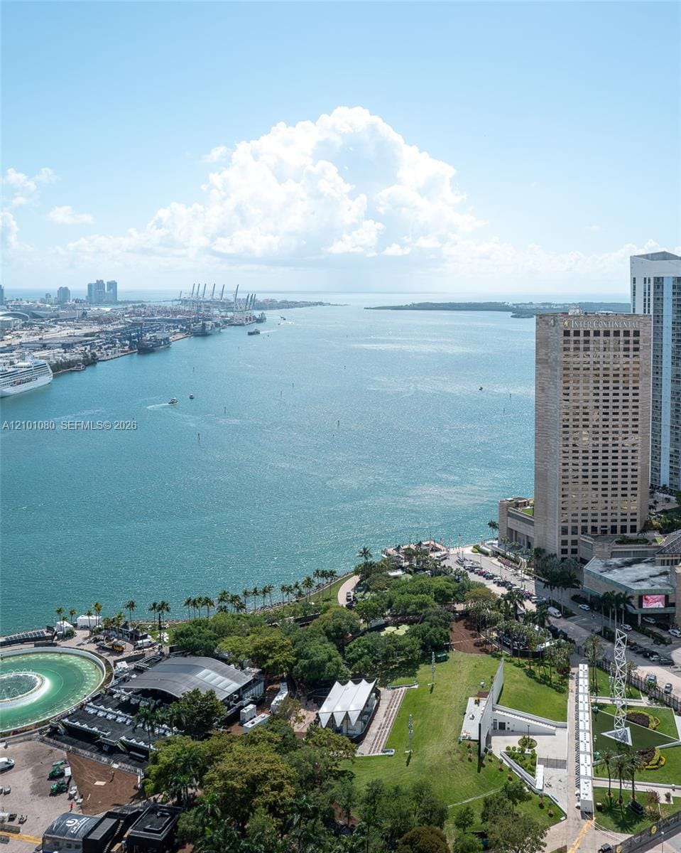 50 Biscayne Boulevard 4111, Miami, FL 33132 photo 12