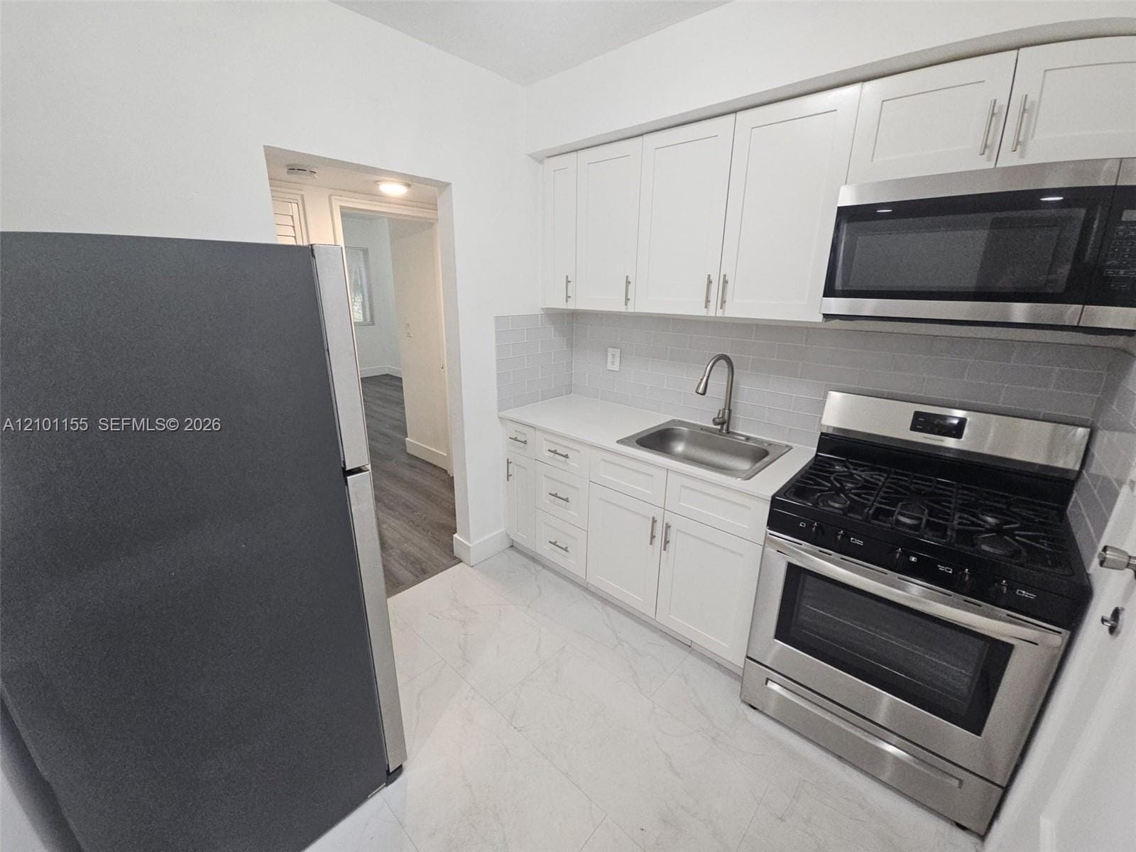 7435 Byron Avenue 04, Miami Beach, FL 33141 photo 3