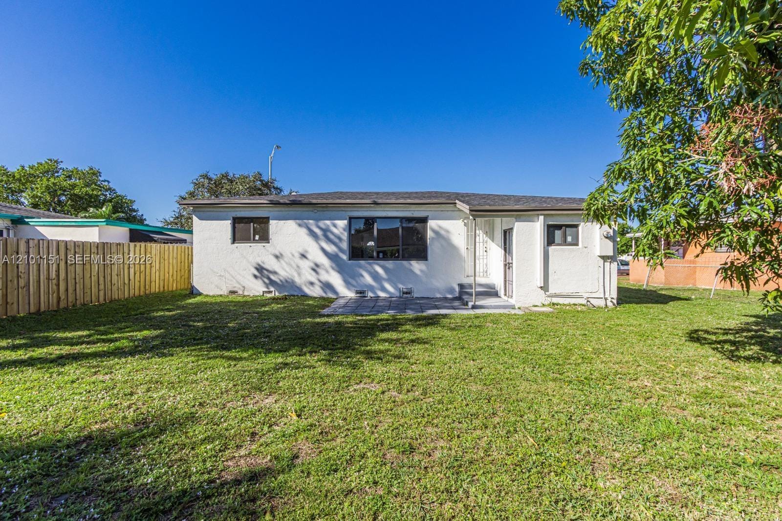 16901 NE 6th Avenue, North Miami Beach, FL 33162 photo 16