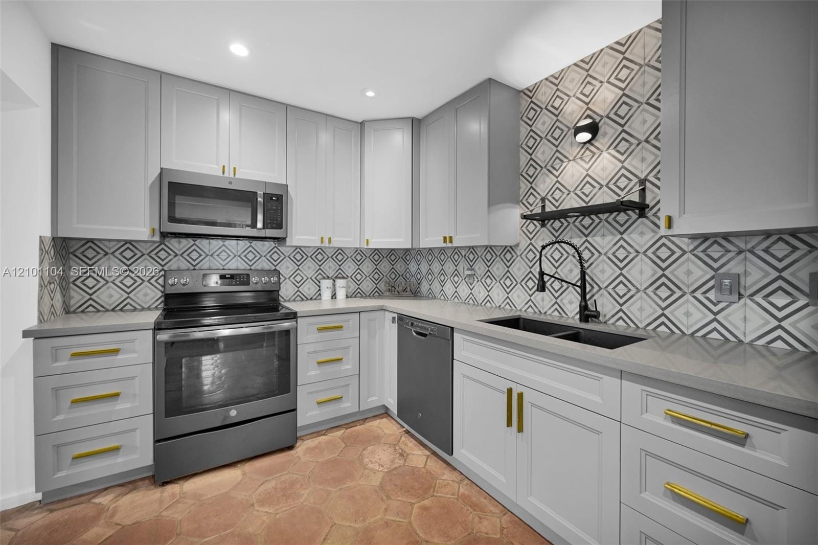 121 NW 55th Street 0, Oakland Park, FL 33309 photo 17