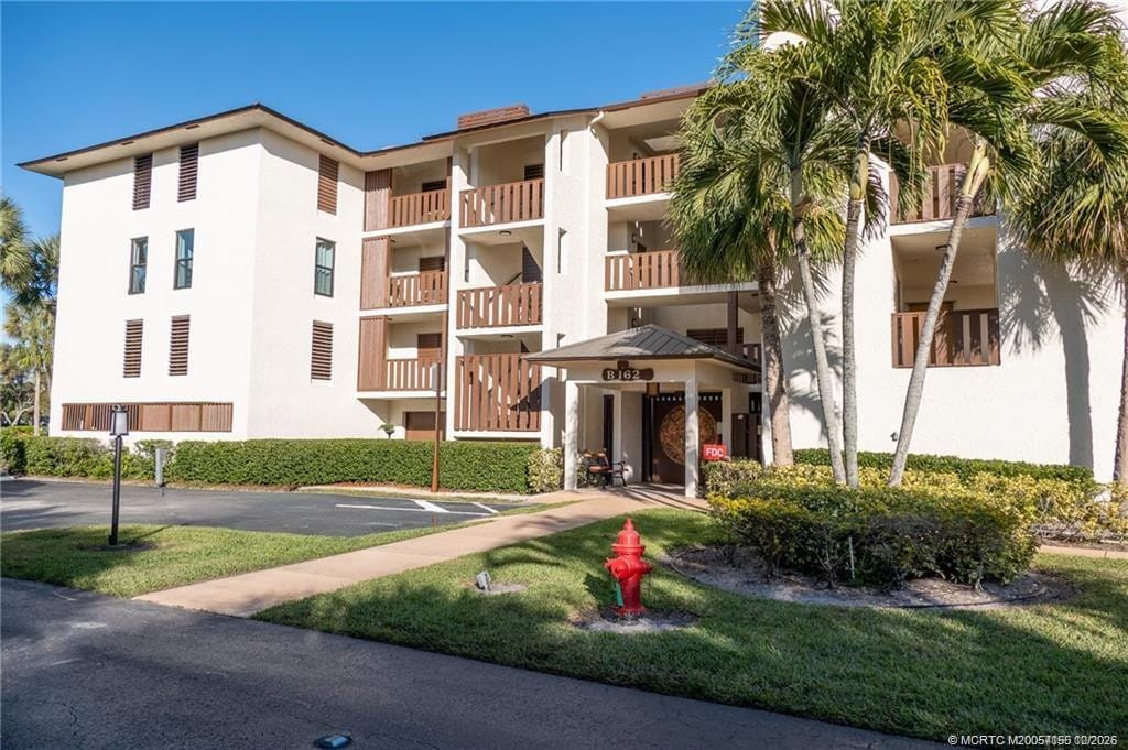162 SE Saint Lucie Boulevard 204B, Stuart, FL 34996