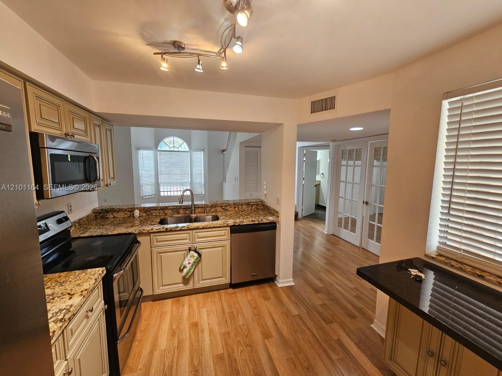 2206 Glenmoor Drive 2206, West Palm Beach, FL 33409