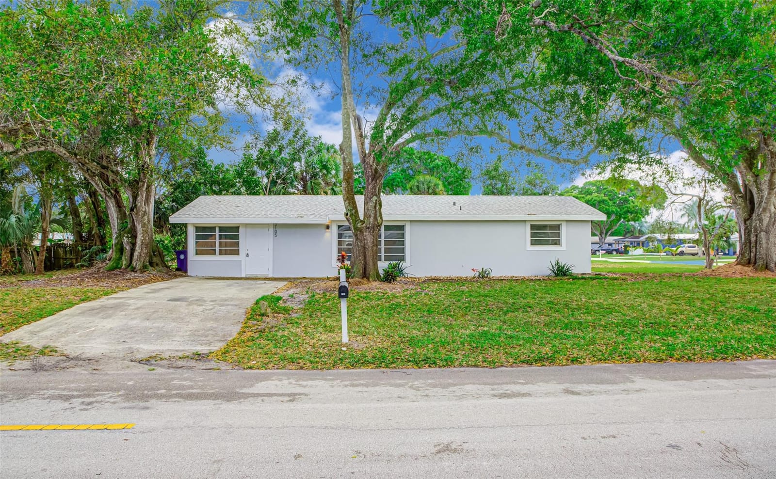 3105 18TH Street, Vero Beach, FL 32960 photo 2