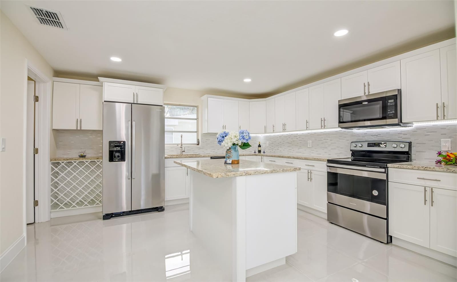 3105 18TH Street, Vero Beach, FL 32960 photo 12