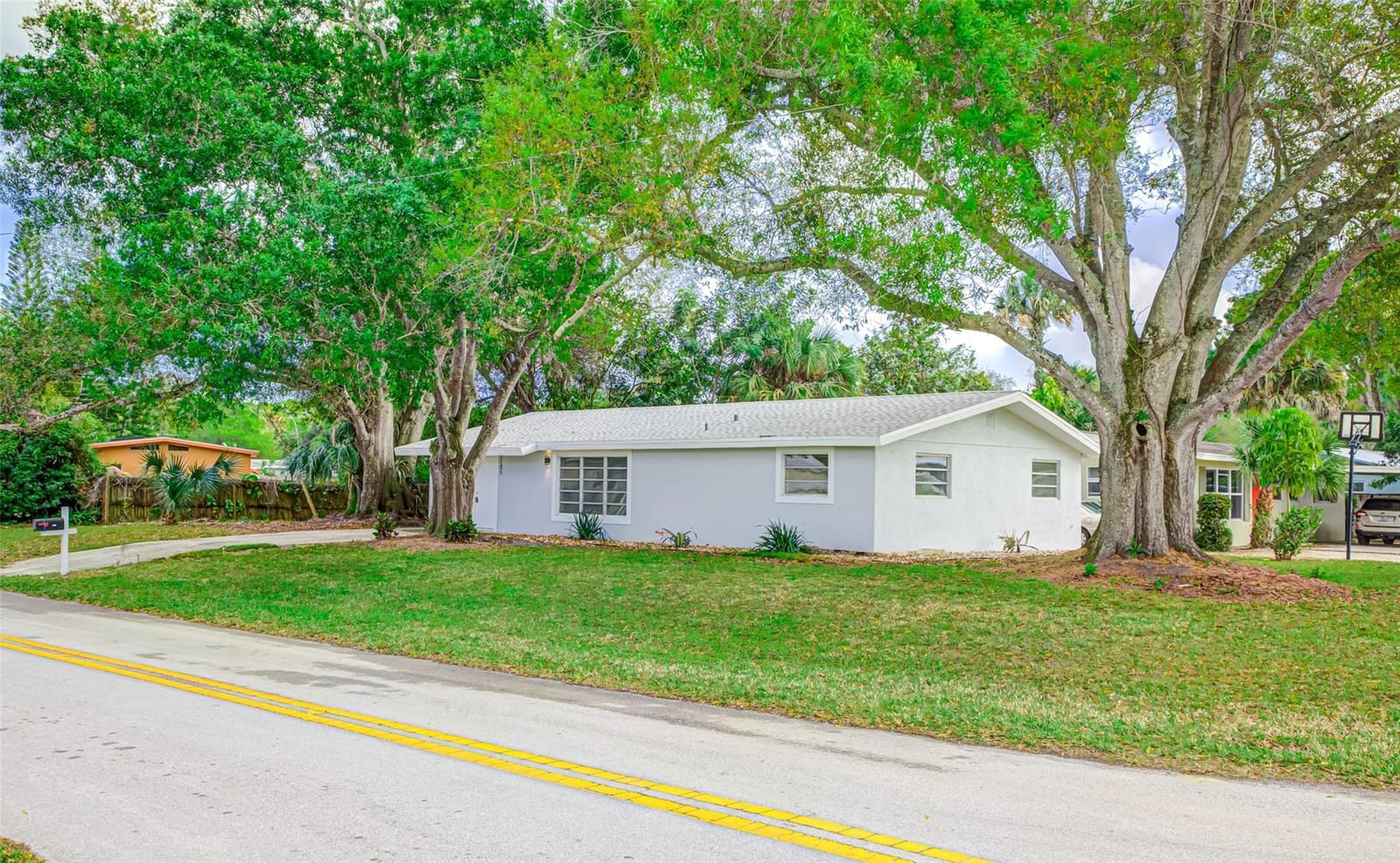 3105 18TH Street, Vero Beach, FL 32960 photo 3