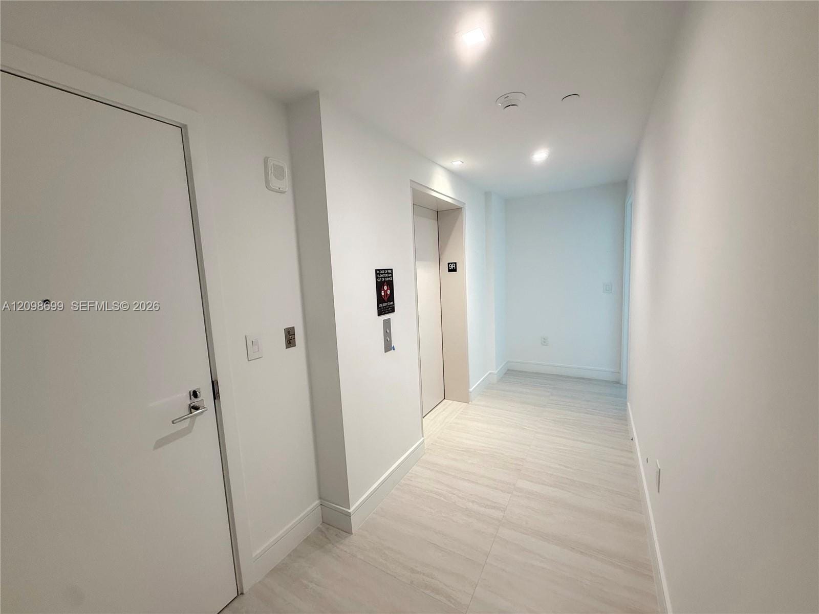2411 Laguna Circle 901, North Miami, FL 33181 photo 16