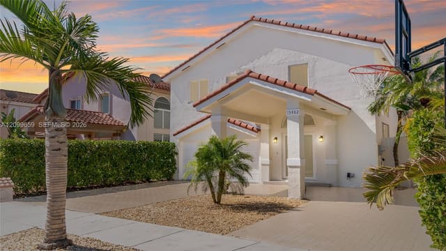 15482 SW 137th Place, Miami, FL 33177