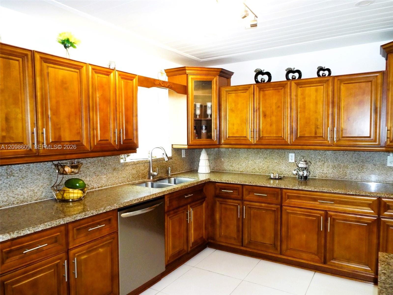 285 NW 48th Place, Miami, FL 33126 photo 14