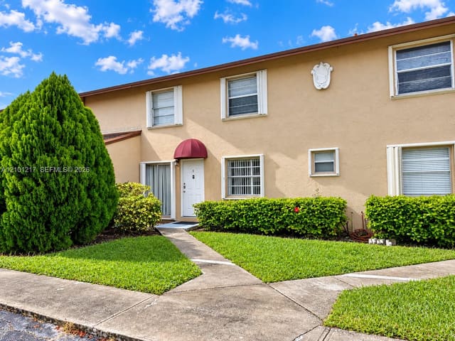 15280 SW 80th Street 8, Miami, FL 33193