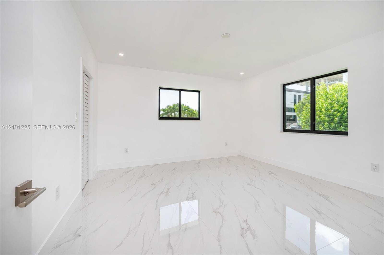 1621 S Treasure Drive, North Bay Village, FL 33141 photo 15