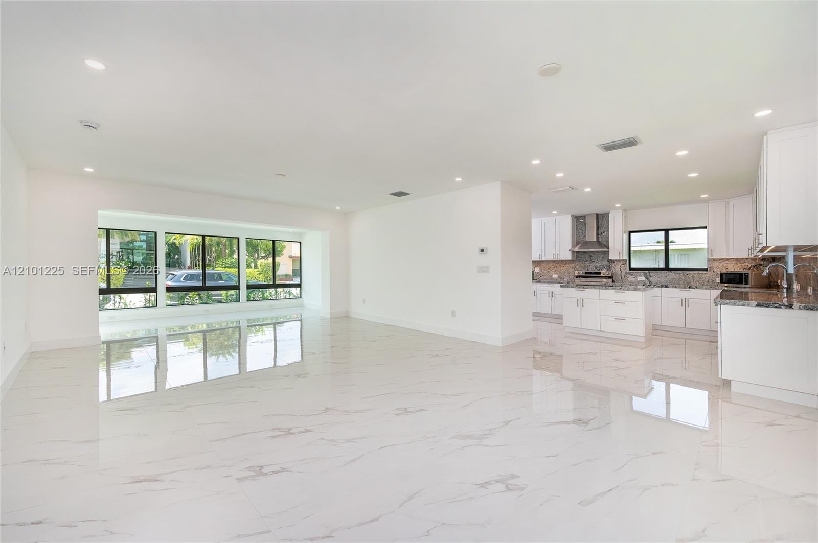 1621 S Treasure Drive, North Bay Village, FL 33141 photo 3