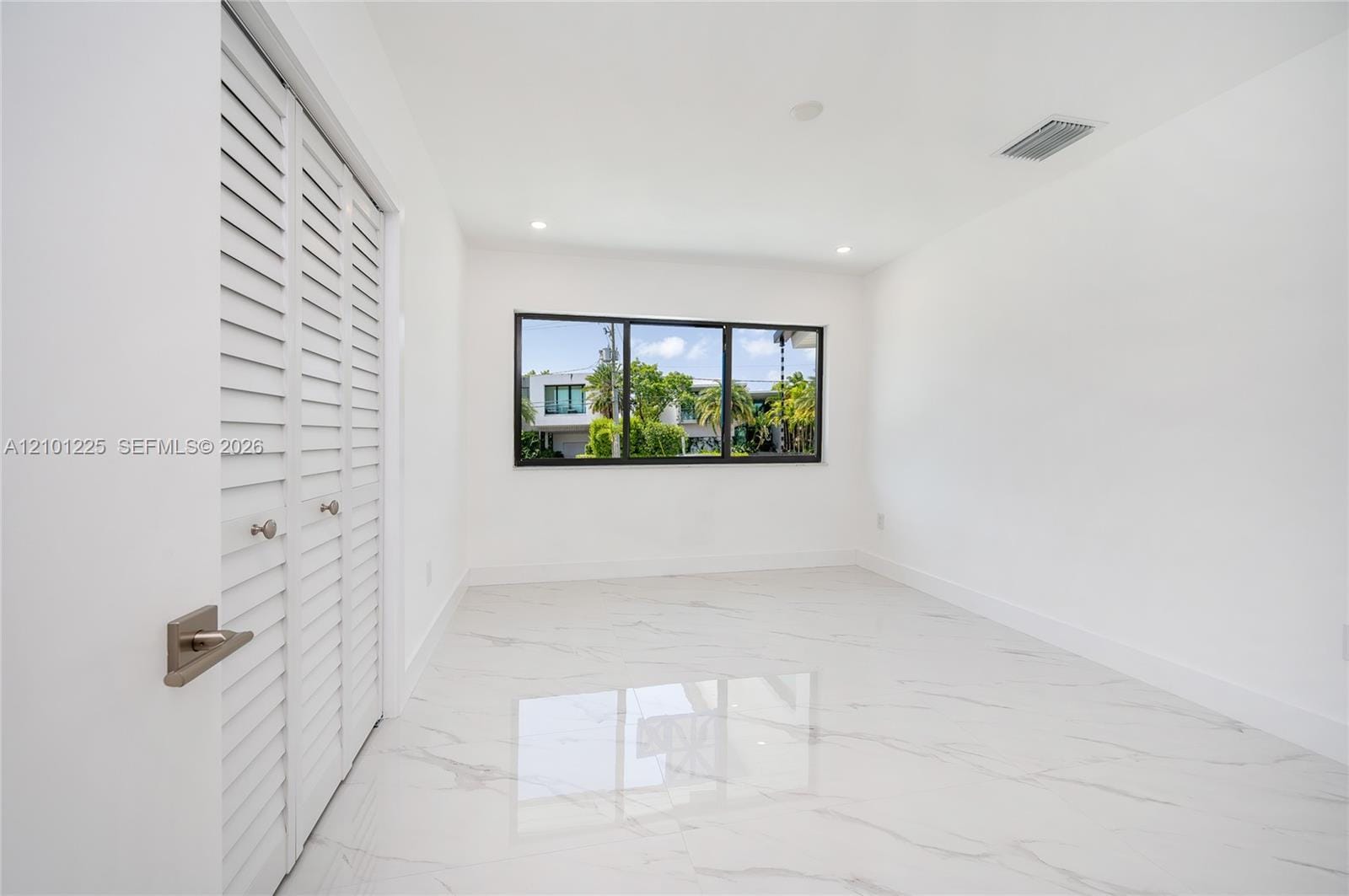 1621 S Treasure Drive, North Bay Village, FL 33141 photo 23