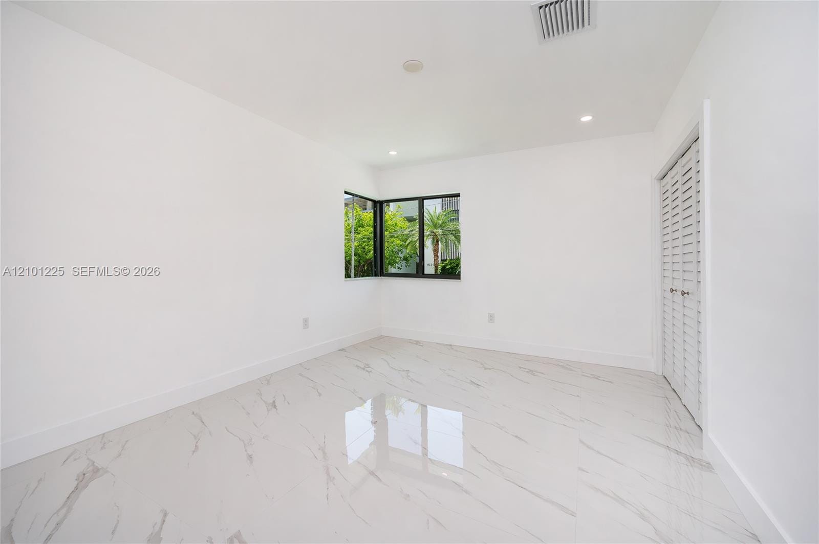 1621 S Treasure Drive, North Bay Village, FL 33141 photo 24
